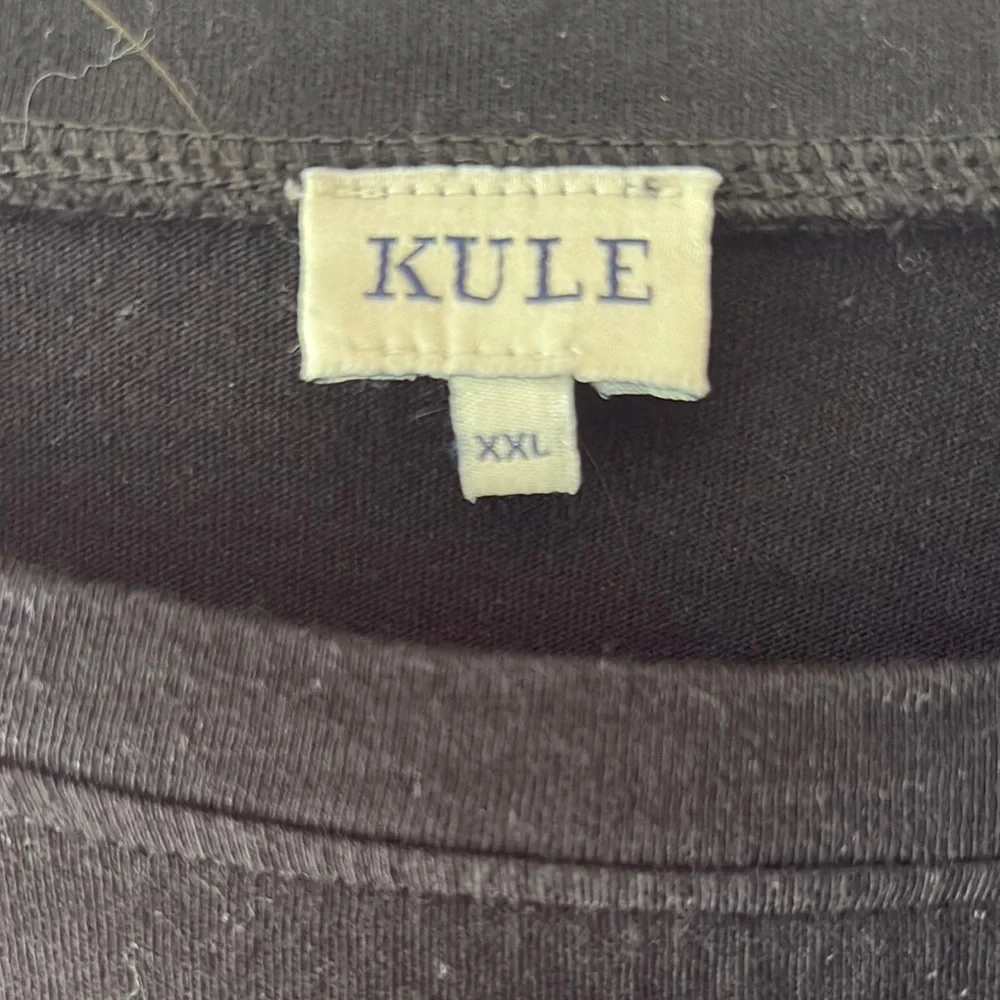 KULE The Modern Long Black Tee - Picture 4 of 9